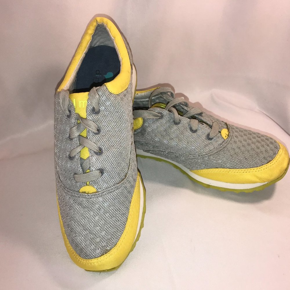 Jogger Sneakers Casual Walking Shoes Size 8.5